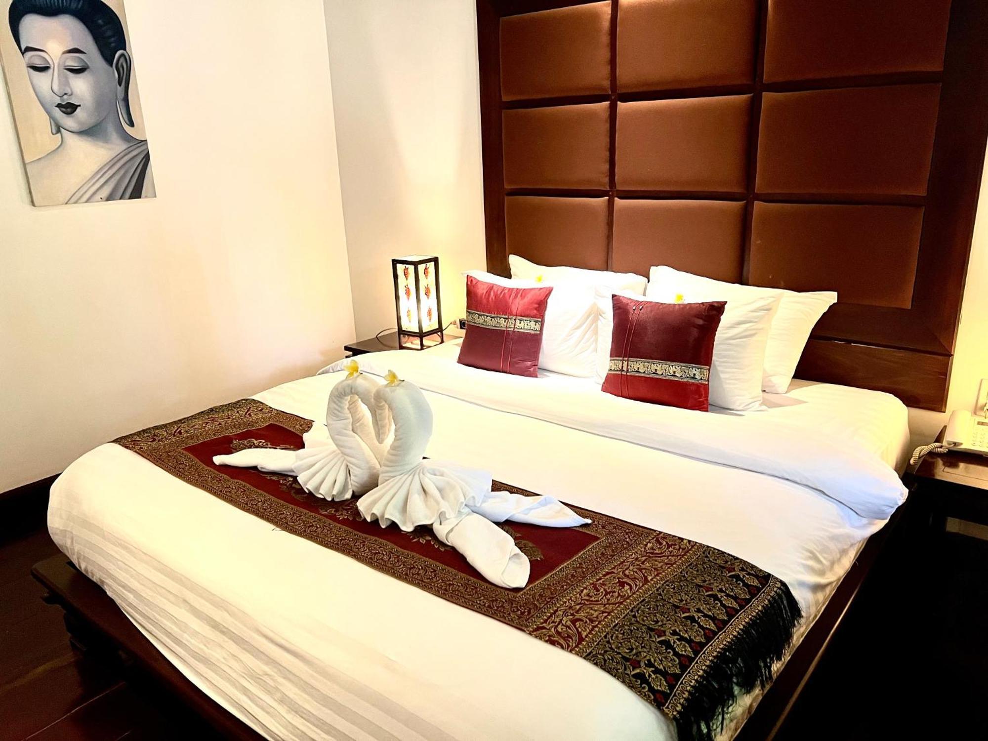 לואנג פרבאנג Meuangluang Hotel מראה חיצוני תמונה