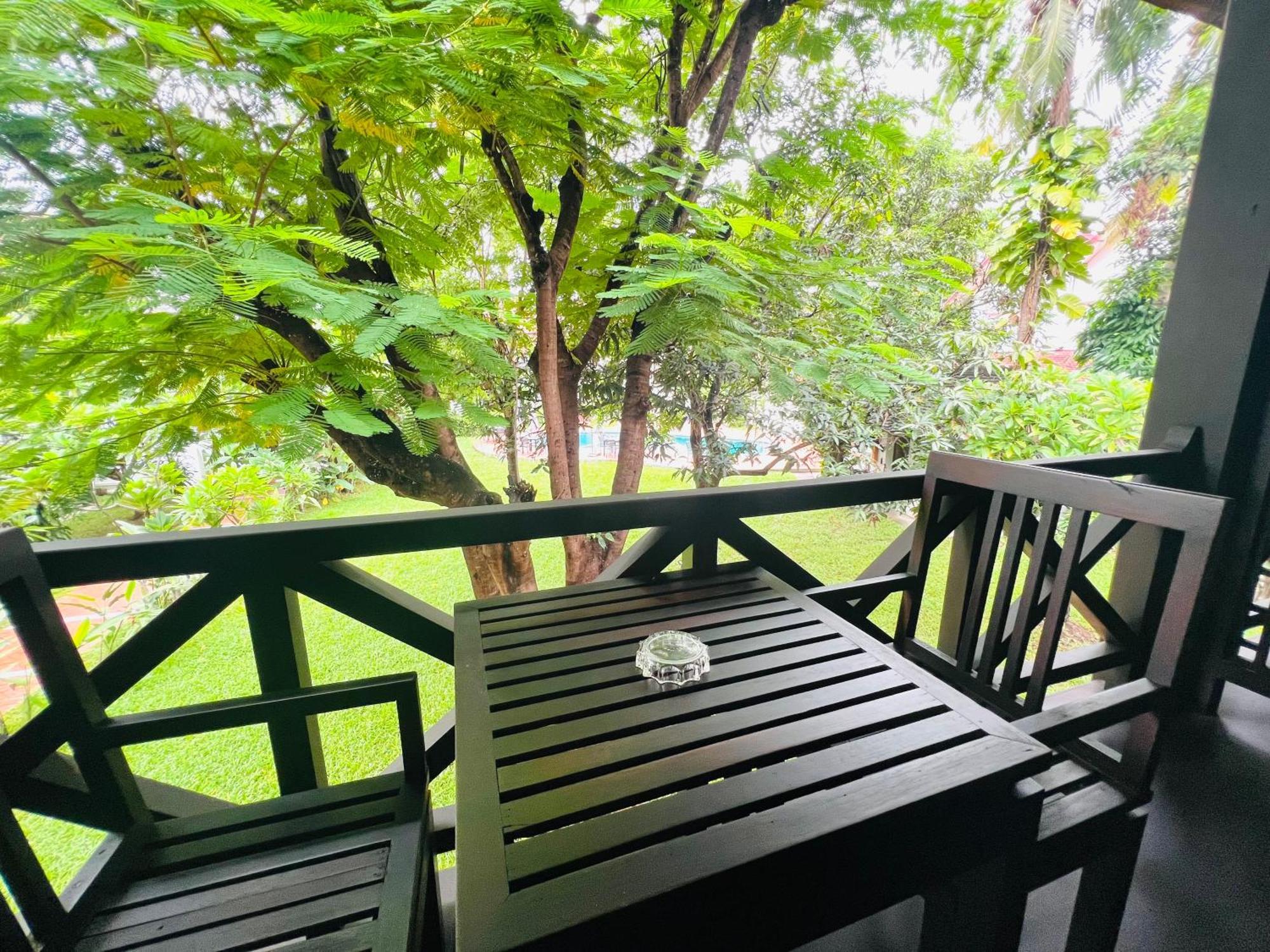 לואנג פרבאנג Meuangluang Hotel מראה חיצוני תמונה