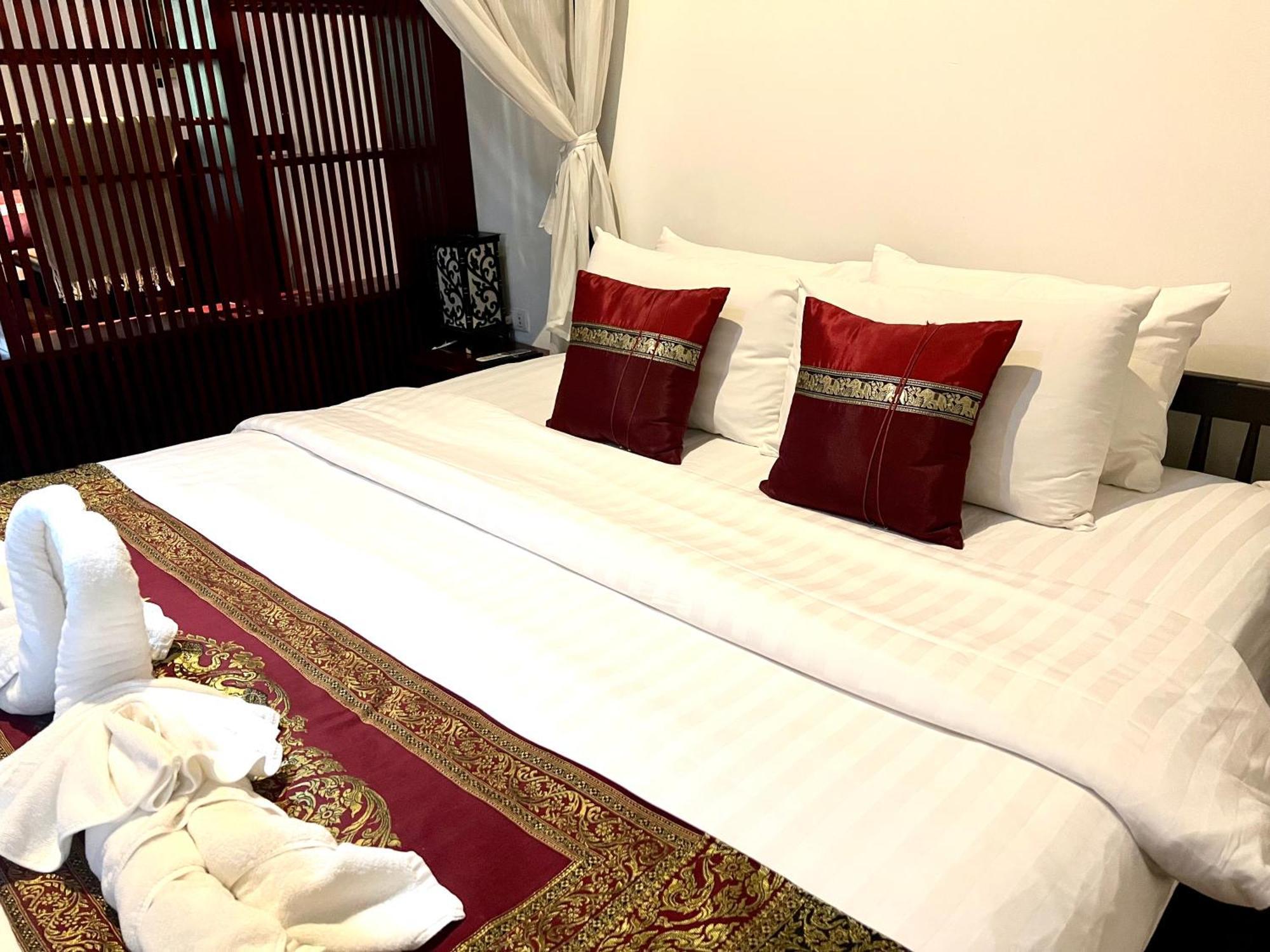 לואנג פרבאנג Meuangluang Hotel מראה חיצוני תמונה
