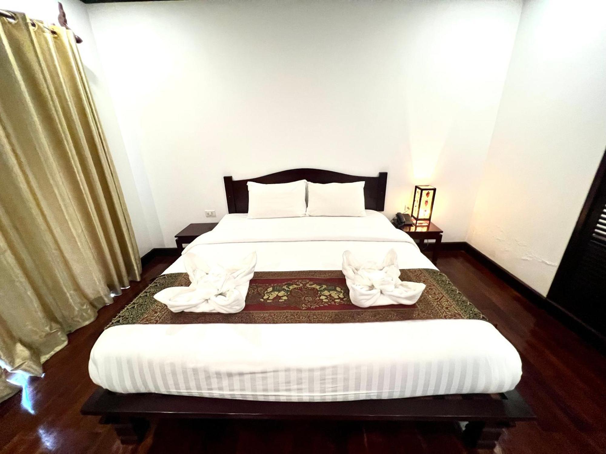 לואנג פרבאנג Meuangluang Hotel מראה חיצוני תמונה