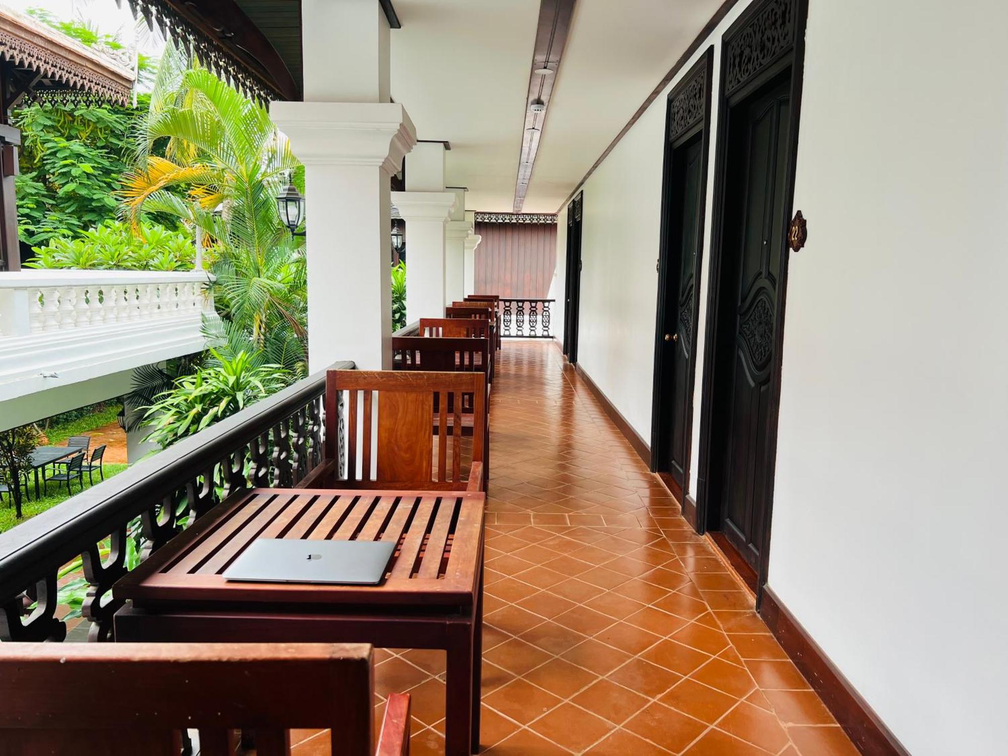 לואנג פרבאנג Meuangluang Hotel מראה חיצוני תמונה